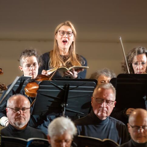 Angela Froemer, Weihnachtskonzert in der Lukaskirche; Foto: (c) Klaus Stevens