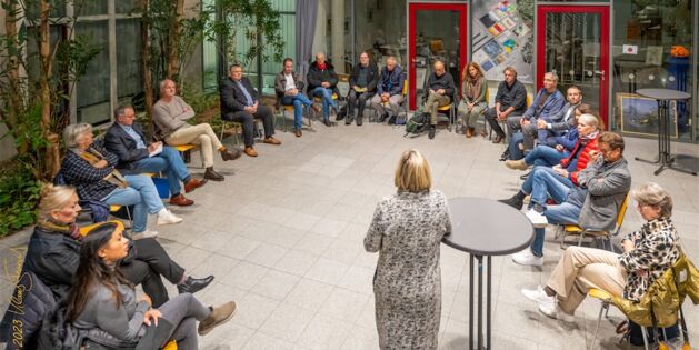 Sorgen um die Zukunft der Kulturförderung in Kaarst — Bürgermeisterin Ursula Baum informiert; Foto: (c) Klaus Stevens