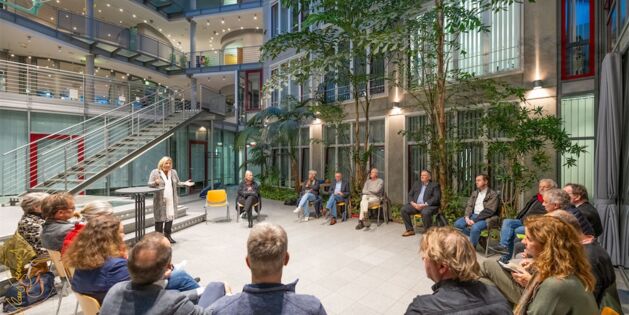 Sorgen um die Zukunft der Kulturförderung in Kaarst — Bürgermeisterin Ursula Baum informiert; Foto: (c) Klaus Stevens
