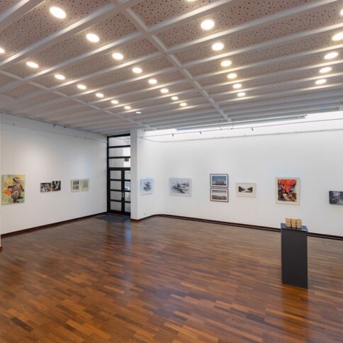 Ausstellungsraum, 47. Herbstausstellung Kaarster Künstler; Foto: (c) Klaus Stevens